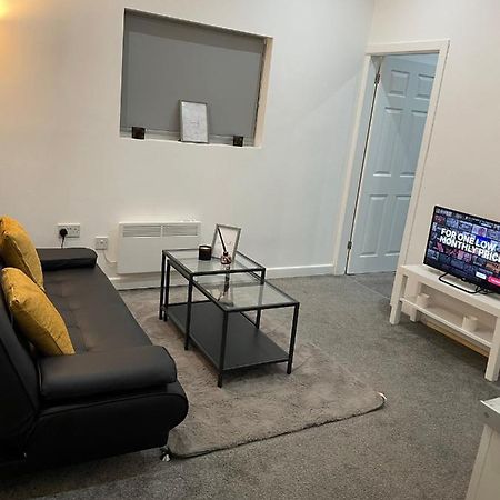 Apartment In Bham City Centre Free Parking Sleeps 3 Birmingham Eksteriør bilde
