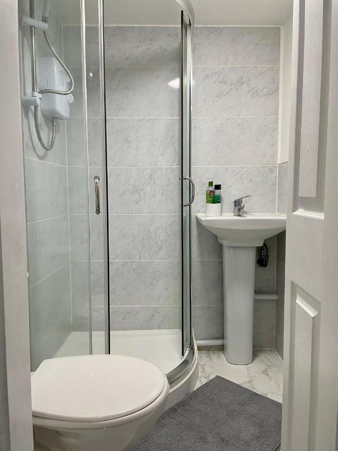 Apartment In Bham City Centre Free Parking Sleeps 3 Birmingham Eksteriør bilde